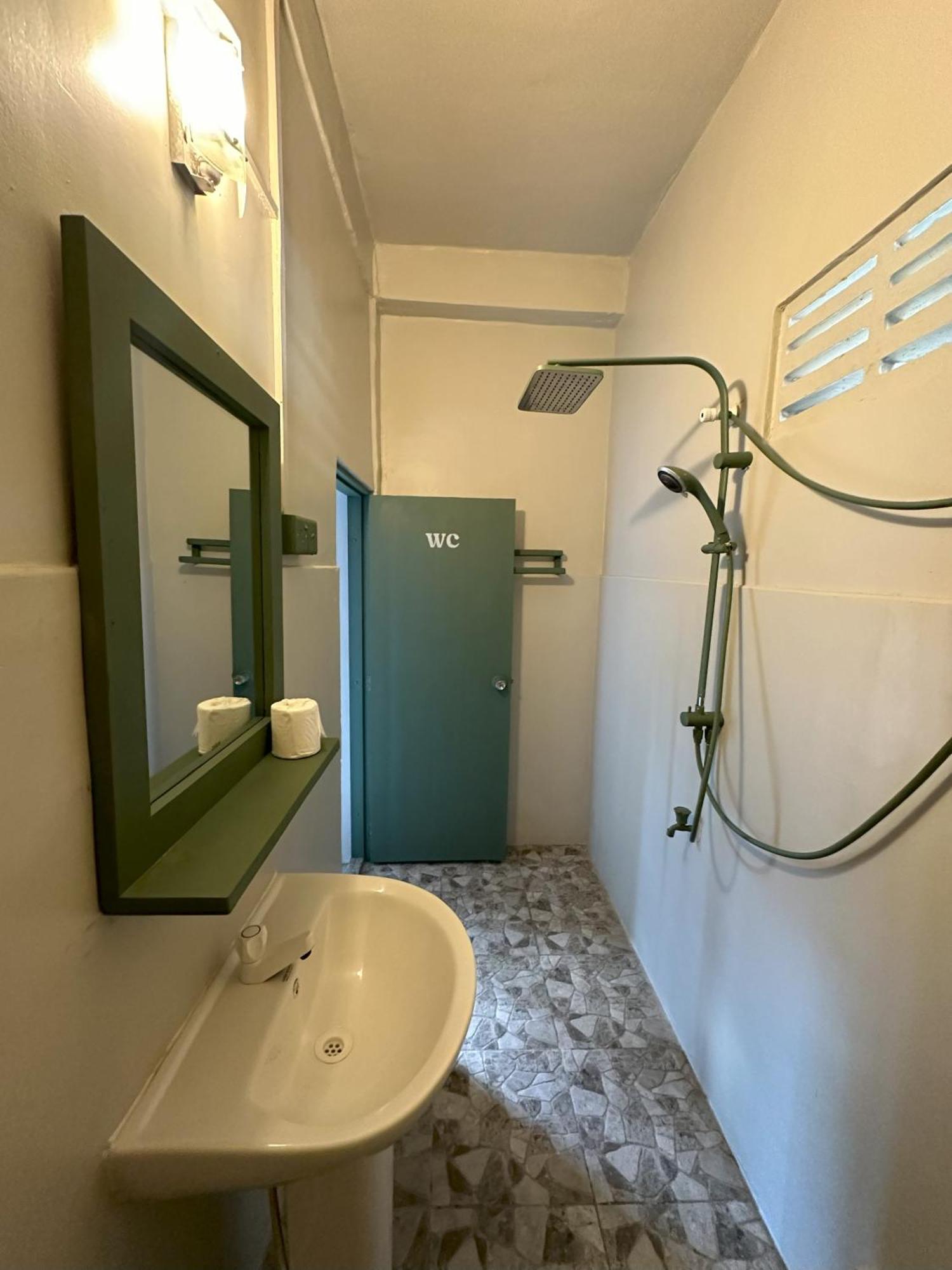 Hawara Coliving Midigama Hotel Exterior foto