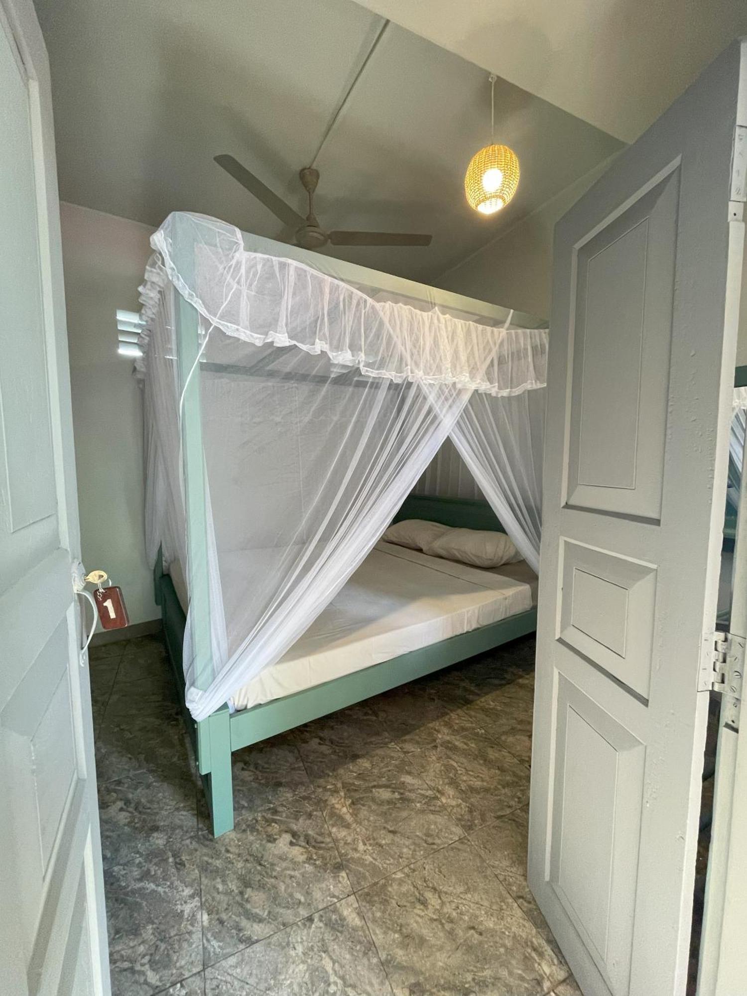 Hawara Coliving Midigama Hotel Exterior foto